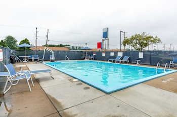 days inn by wyndham new philadelphia