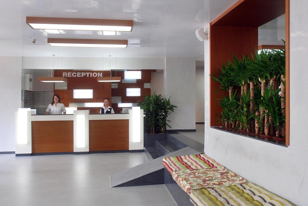 hotel excelsior