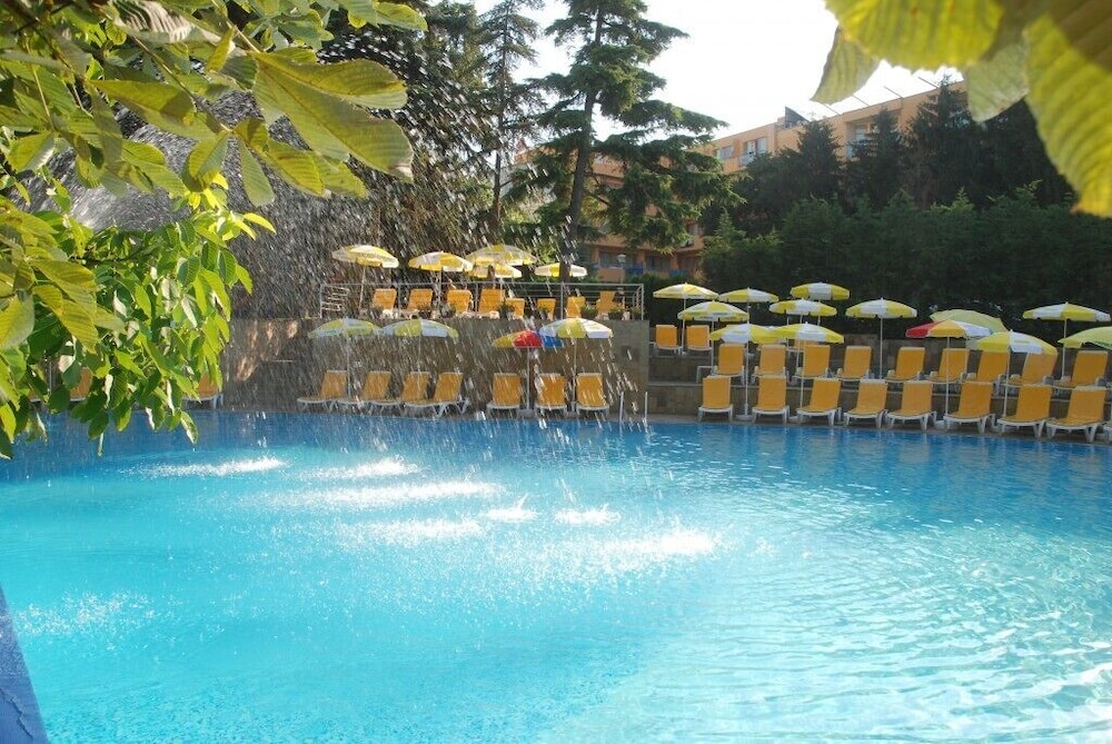 hotel excelsior