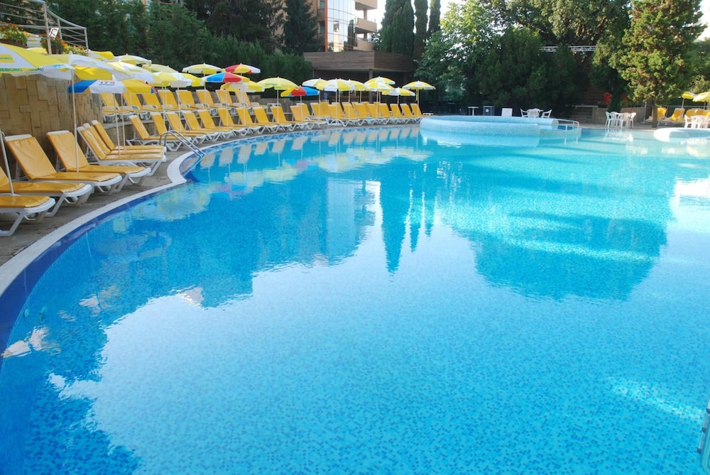 hotel excelsior