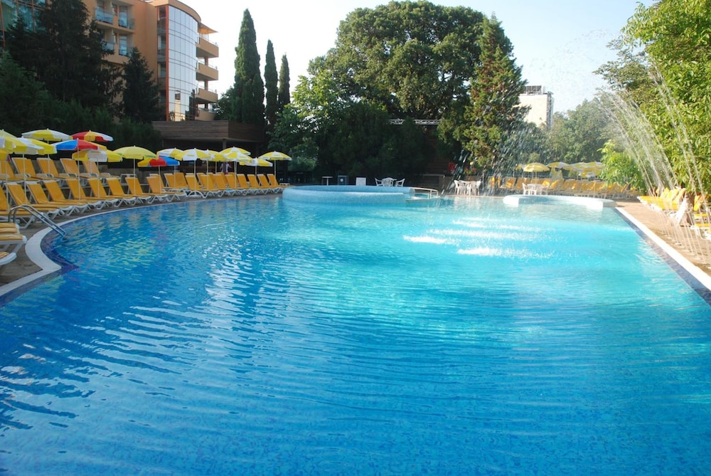 hotel excelsior
