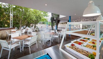 hotel excelsior