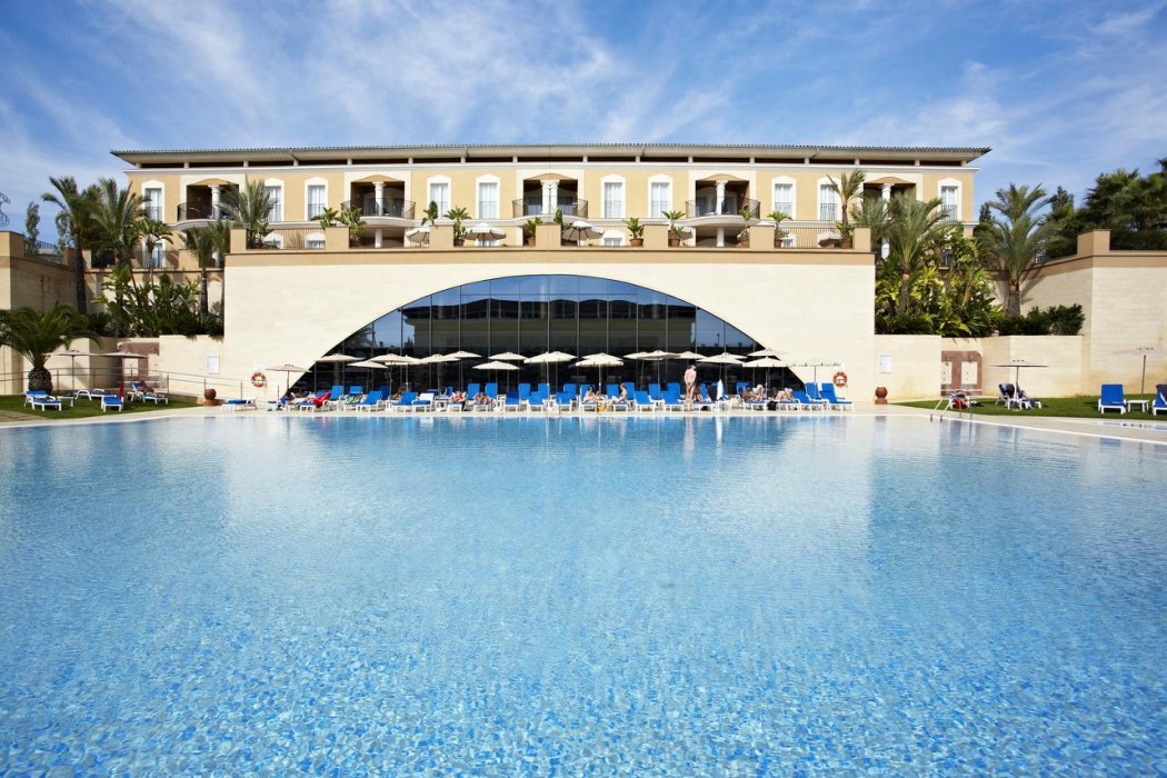 grupotel playa de palma suites and spa