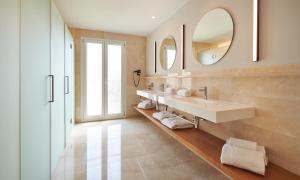 grupotel playa de palma suites and spa