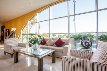 grupotel playa de palma suites and spa