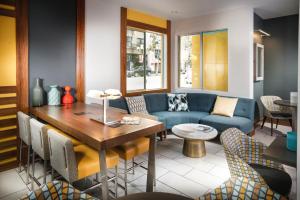 staypineapple hotel z gaslamp san diego