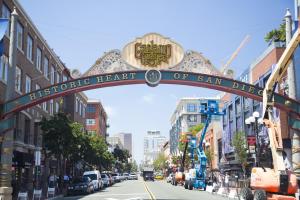 staypineapple hotel z gaslamp san diego