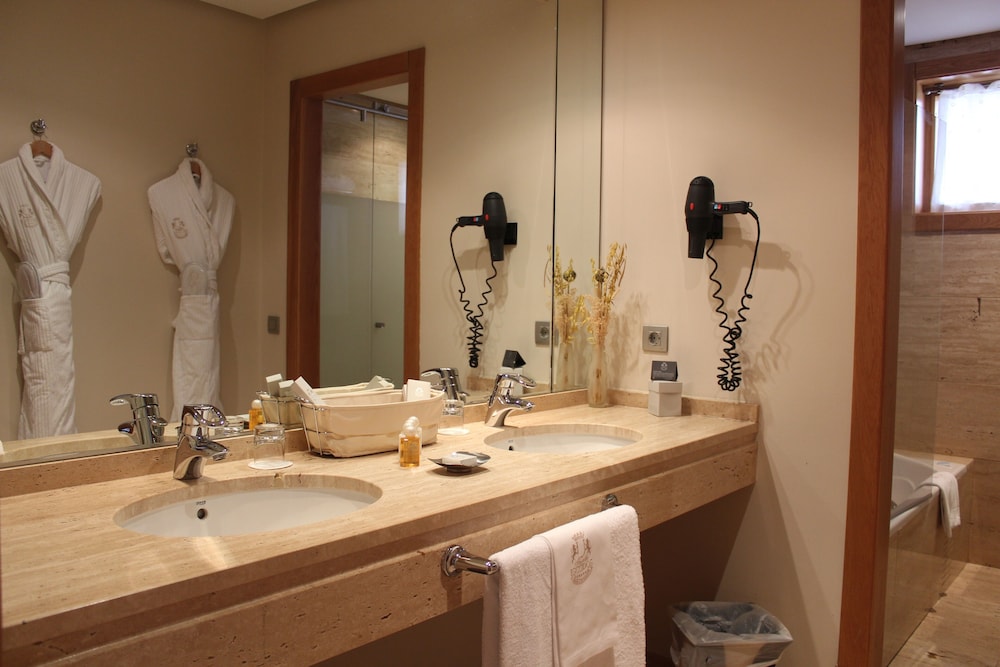 pazo los escudos hotel and spa resort