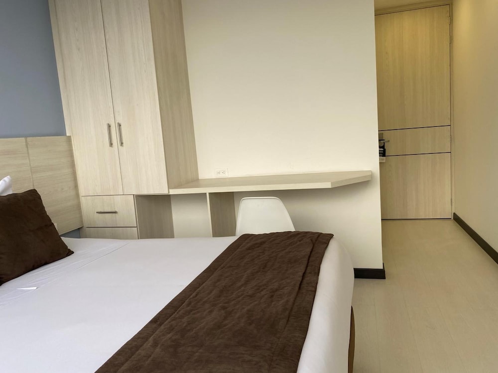 hotel regency boutique la feria