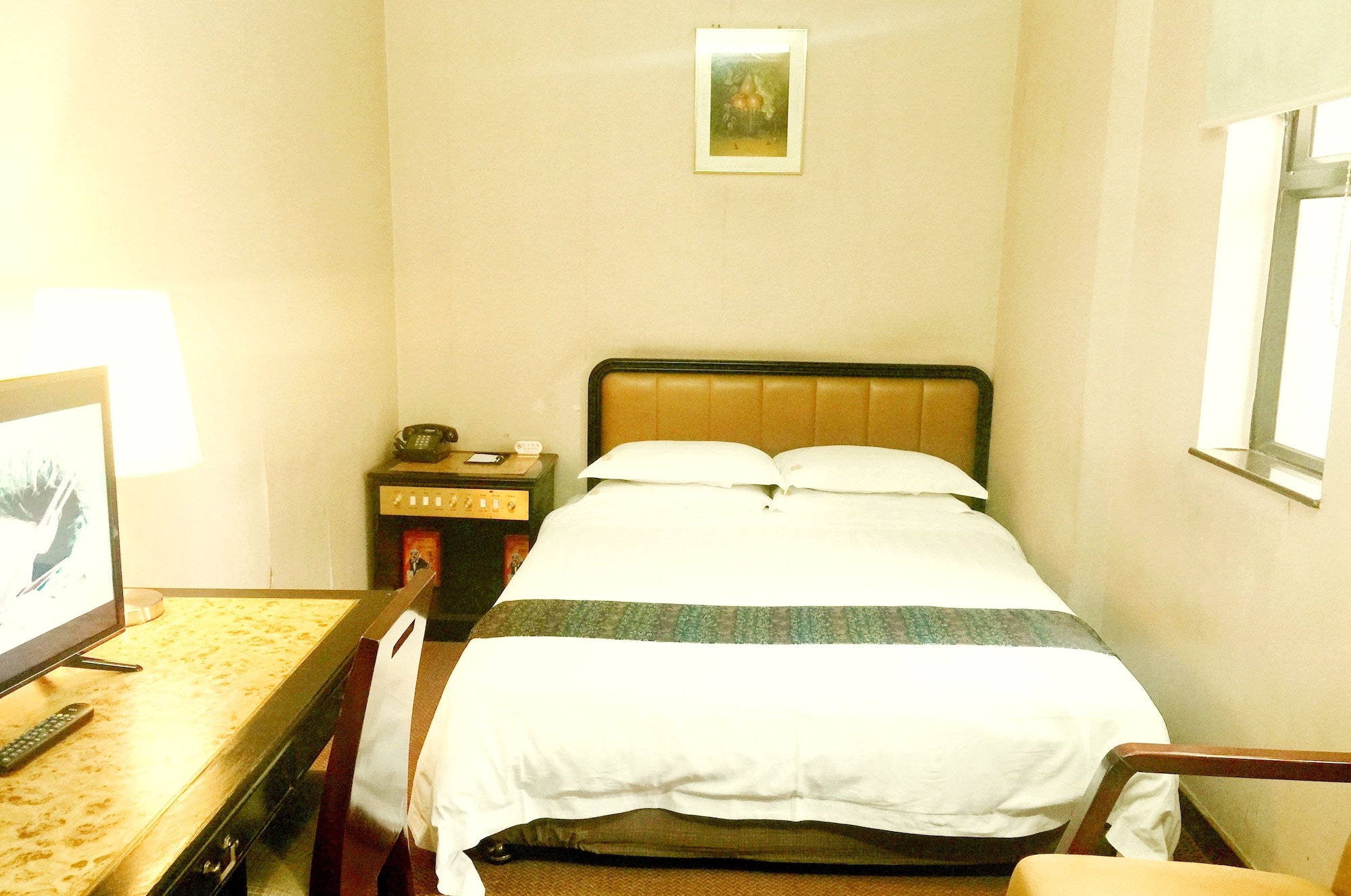 aiqun hotel