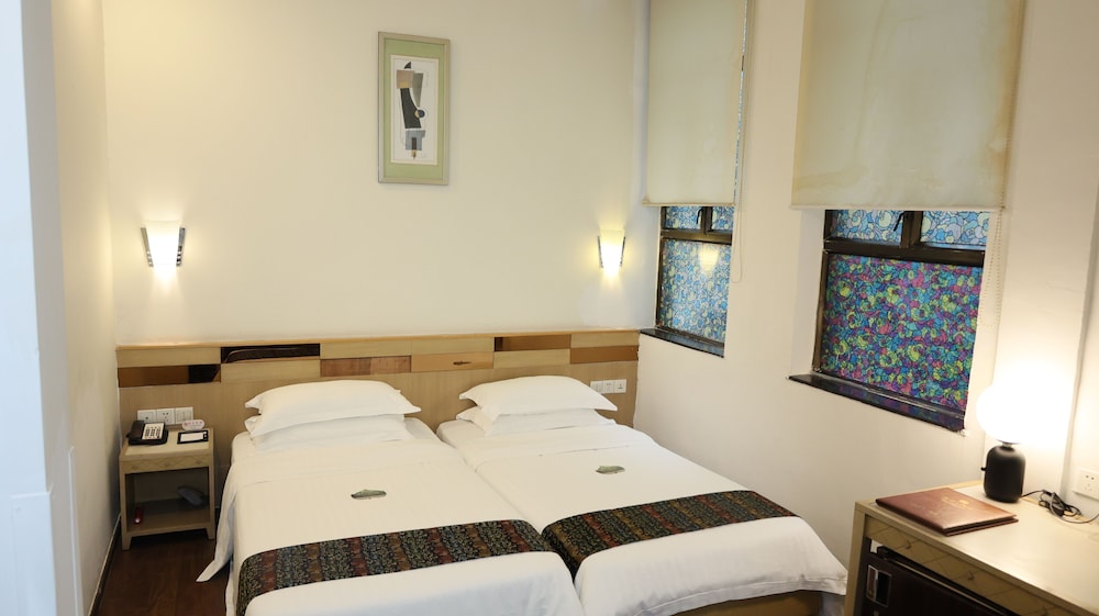 aiqun hotel