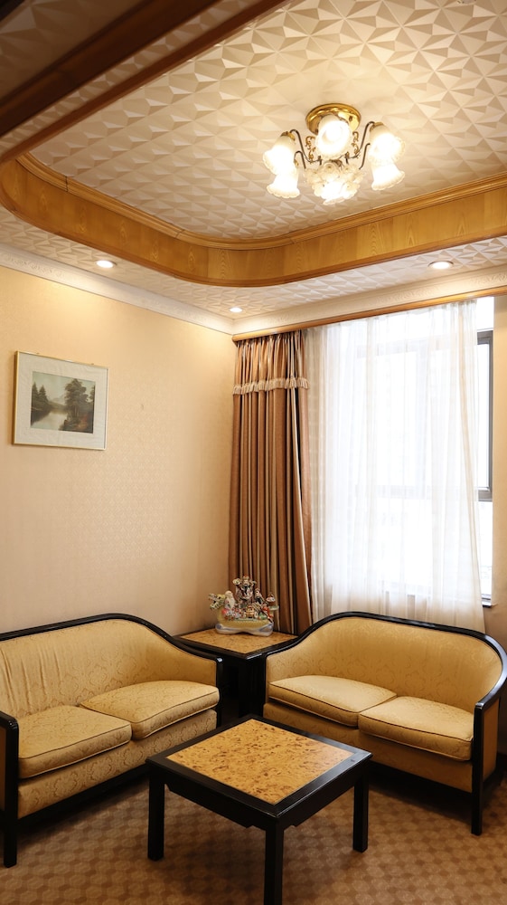 aiqun hotel