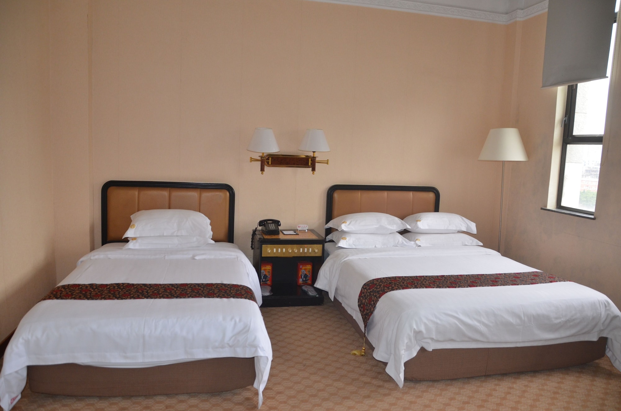 aiqun hotel