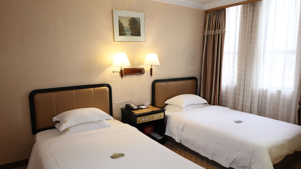 aiqun hotel