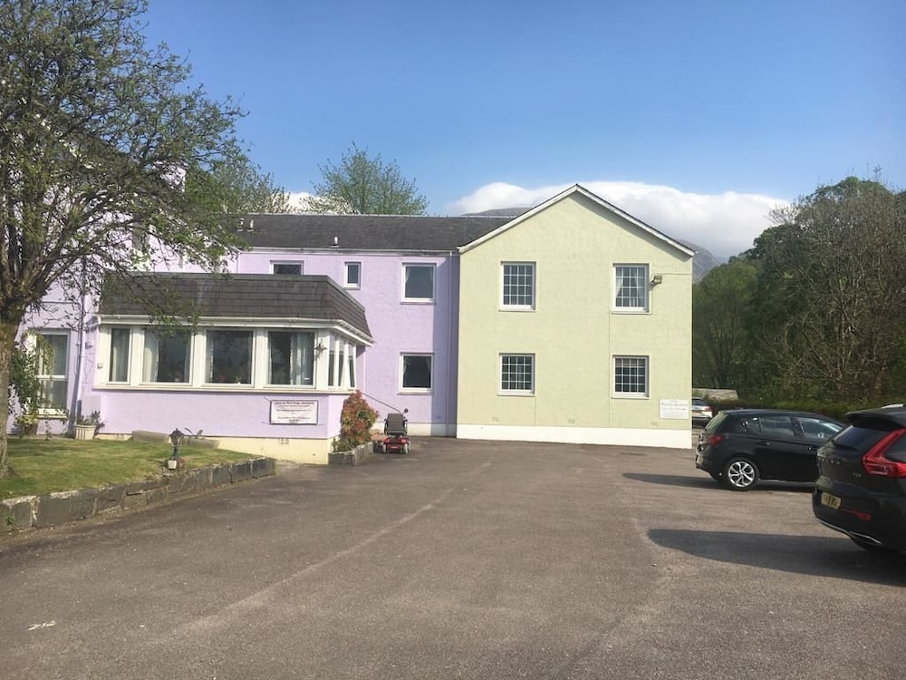 glenlochy nevis bridge apartments