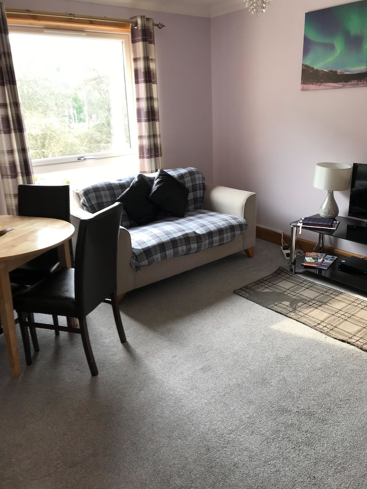 glenlochy nevis bridge apartments