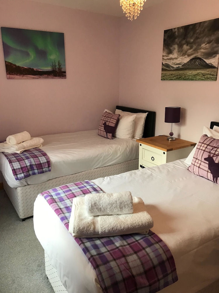 glenlochy nevis bridge apartments
