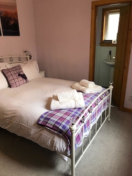 glenlochy nevis bridge apartments