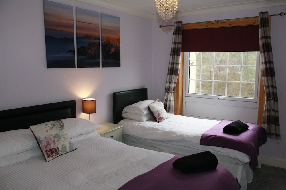 glenlochy nevis bridge apartments
