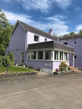 glenlochy nevis bridge apartments