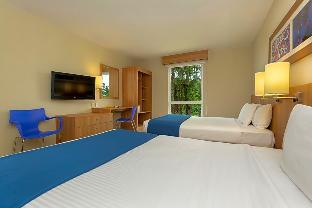 City Express San Jose Airport,,4 star