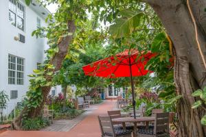 tradewinds apartment hotel a south beach group hotel