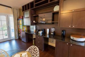 tradewinds apartment hotel a south beach group hotel