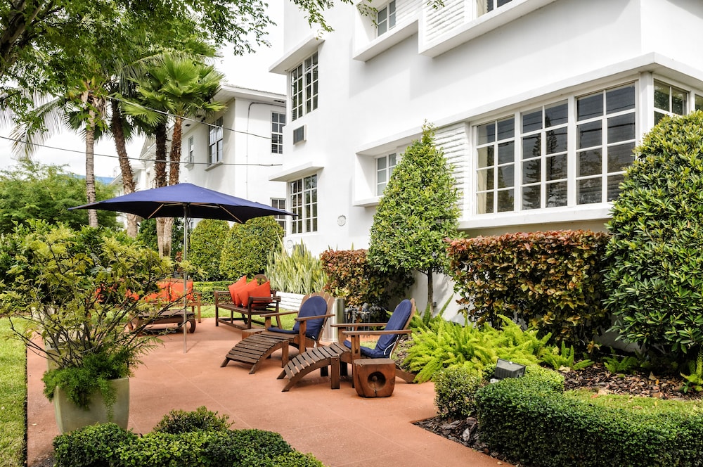 tradewinds apartment hotel a south beach group hotel