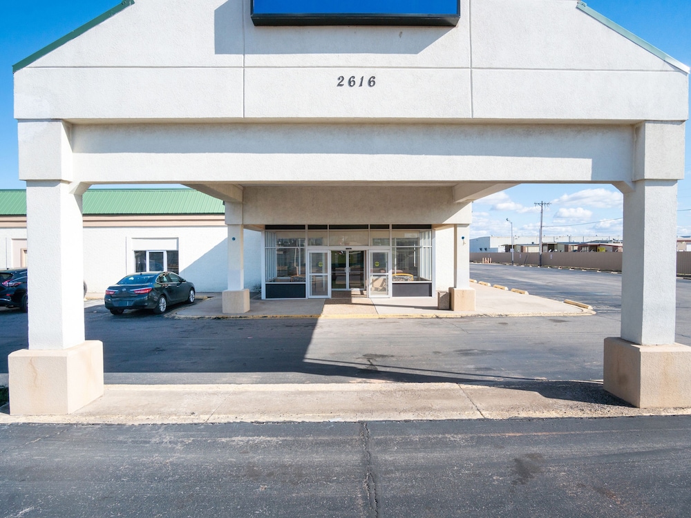 oyo hotel oklahoma city south i 35 and se 29th