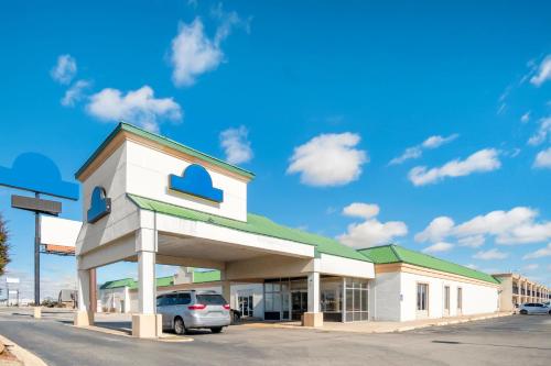 Oyo Hotel Oklahoma City South I-35 And Se 29Th,,2 star