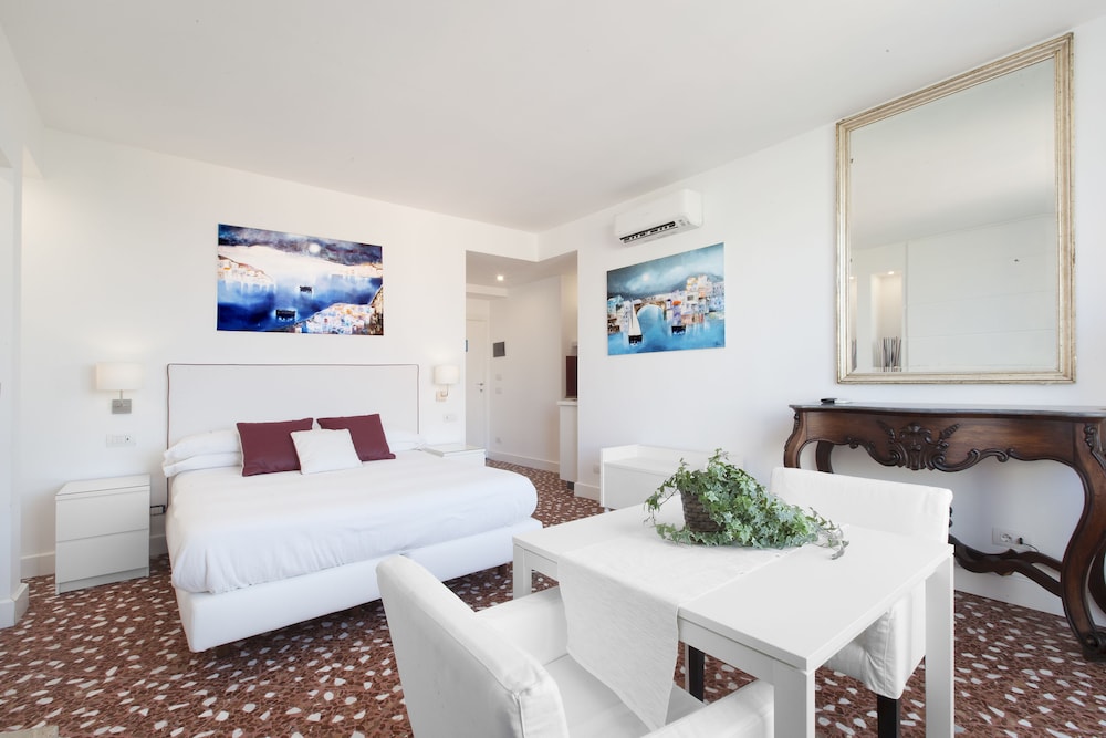 sorrento apartments
