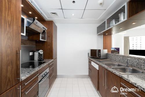 dream inn dubai apartments al sahab