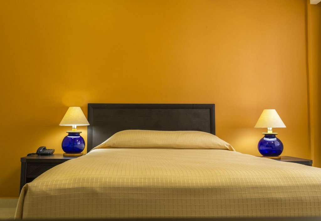 hotel miraflores excellent city