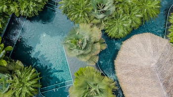 Tabacón Thermal Resort And Spa,,5 star