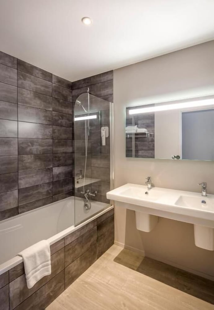 the originals city hotel les caps saint brieuc est inter hotel