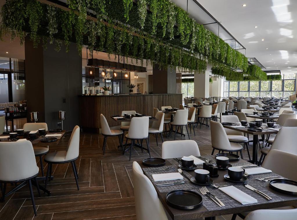 catalyst apartment hotel by newmark