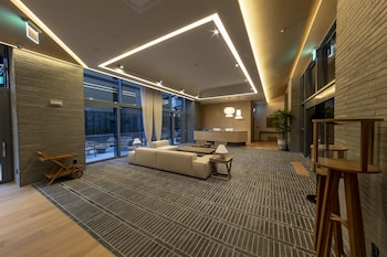 hound gardenandterrace hotel