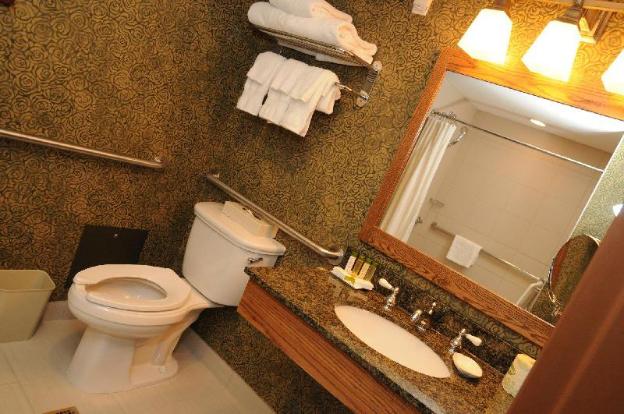 doubletree by hilton libertyville mundelein