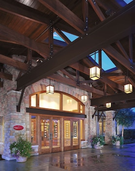 doubletree by hilton libertyville mundelein