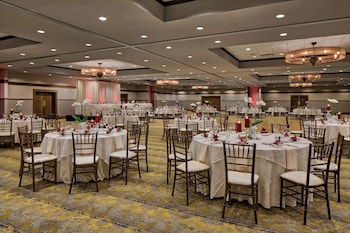 doubletree by hilton libertyville mundelein