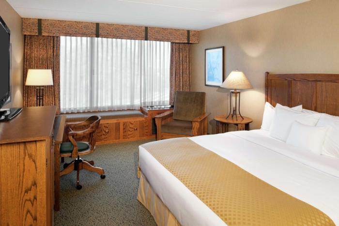 doubletree by hilton libertyville mundelein