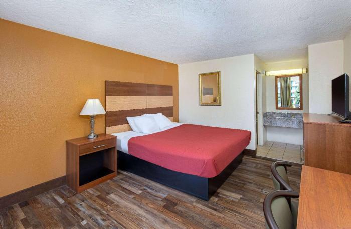 americana inn a travelodge by wyndham