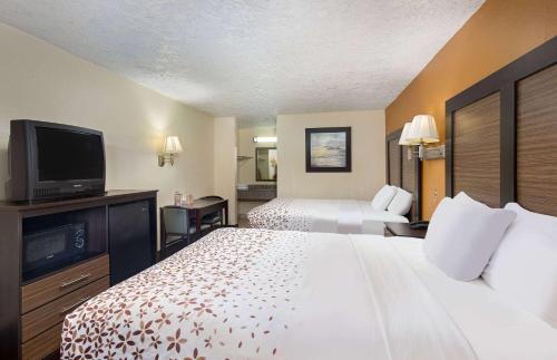 americana inn a travelodge by wyndham