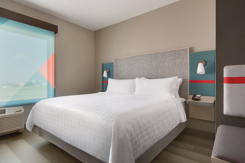avid hotels staunton an ihg hotel