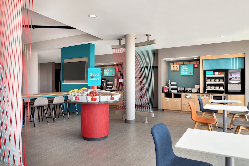 avid hotels staunton an ihg hotel