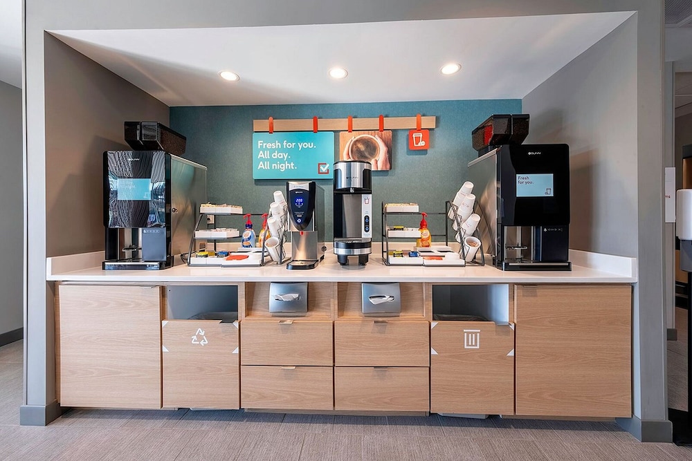 avid hotels staunton an ihg hotel