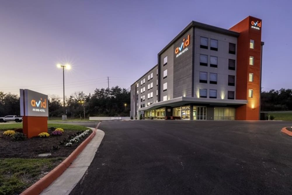 avid hotels staunton an ihg hotel