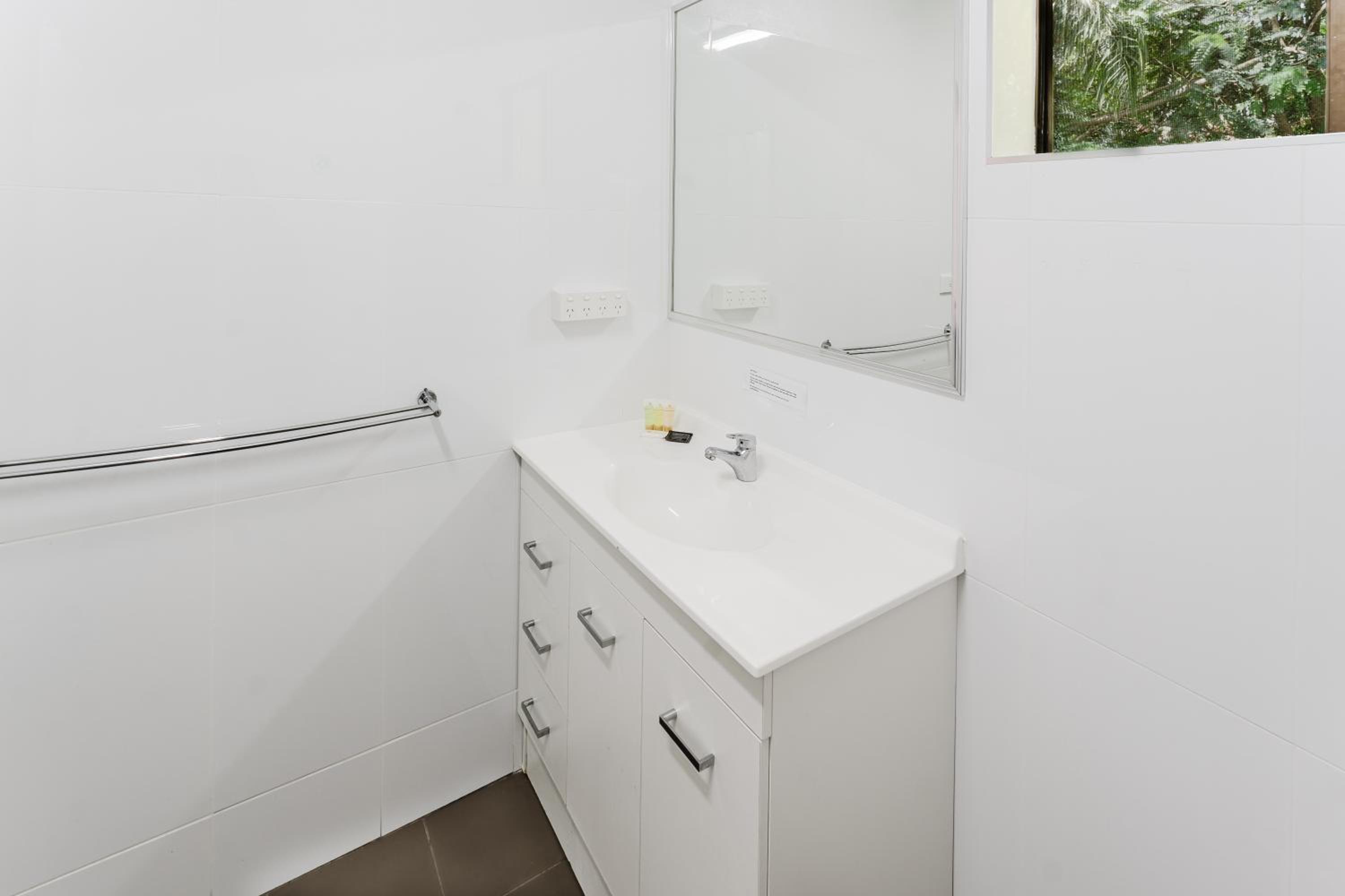country 2 coast coffs harbour motor inn