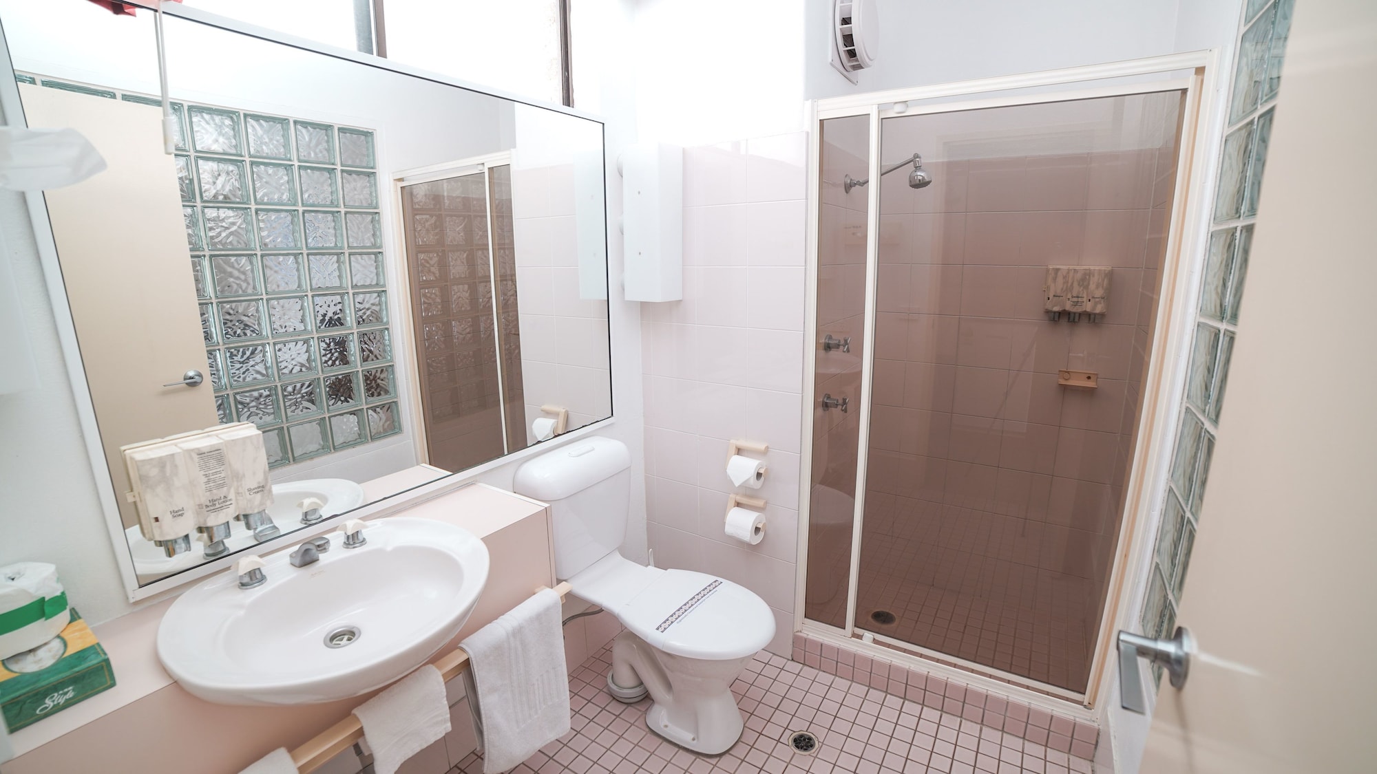 country 2 coast coffs harbour motor inn