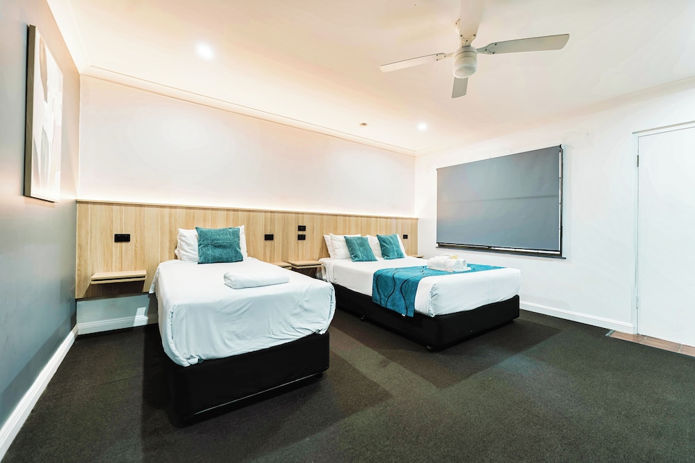 country 2 coast coffs harbour motor inn